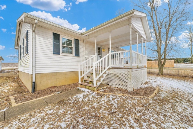 view of front of property