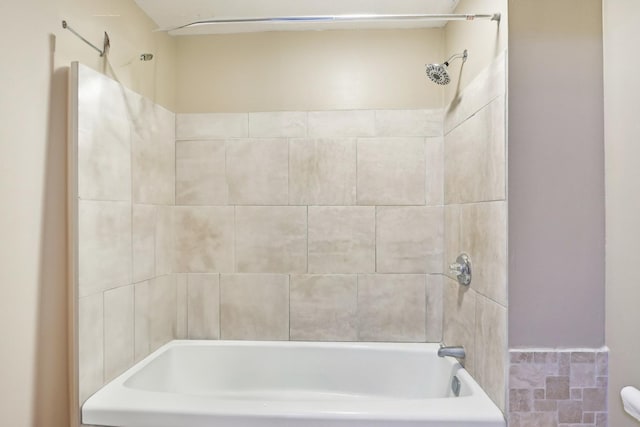 810 E Kings Row Unit 6, Palatine, IL 60074 - full bathroom featuring shower / bathing tub combination