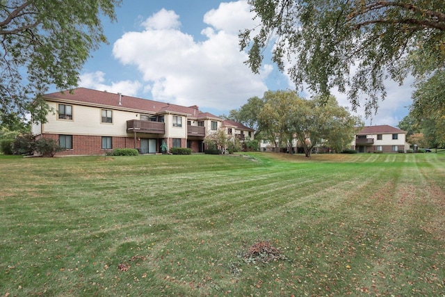 810 E Kings Row Unit 6, Palatine, IL 60074 - view of yard