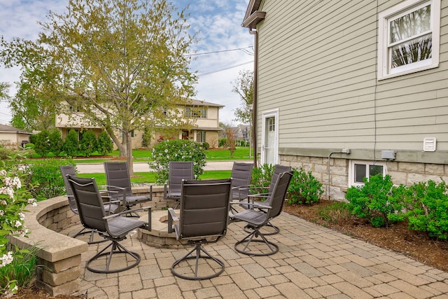 220 N Myrtle Ave, Elmhurst, IL 60126 - view of patio / terrace