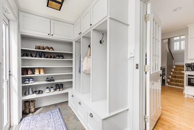 220 N Myrtle Ave, Elmhurst, IL 60126 - view of mudroom