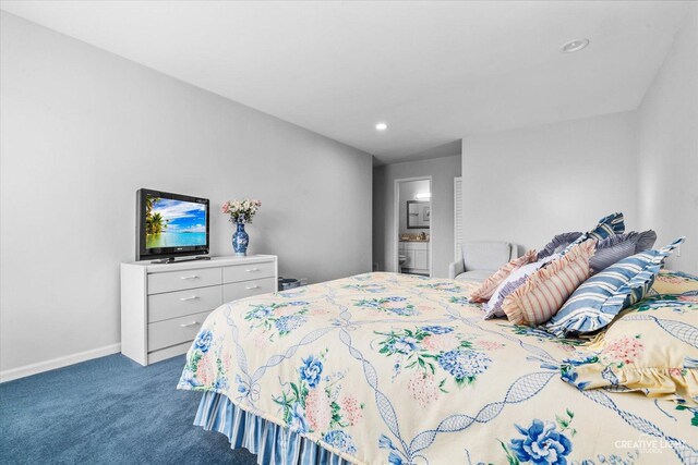 bedroom featuring carpet flooring, recessed lighting, baseboards, and ensuite bath
