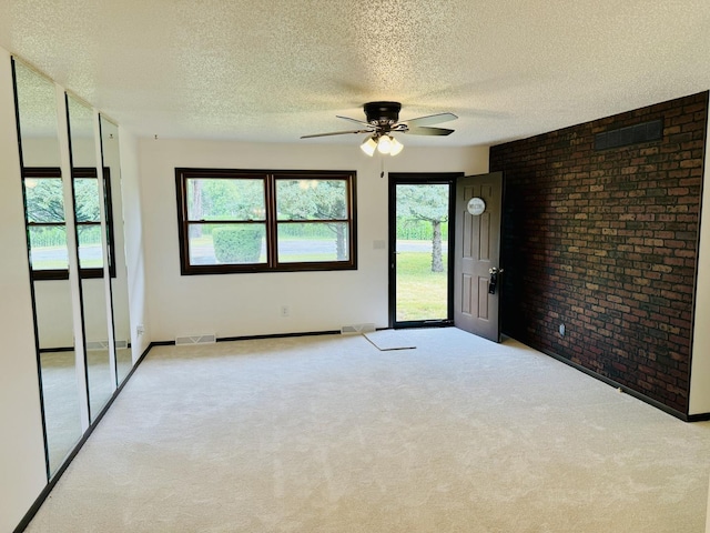 5872 S Beebe Dr, Rochelle, IL 61068 - photo 2