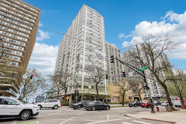 5757 N Sheridan Rd Unit 4G, Chicago, IL 60660 - view of building exterior