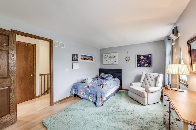 1608 N Douglas Ave, Arlington Heights, IL 60004 - bedroom with light wood-style flooring