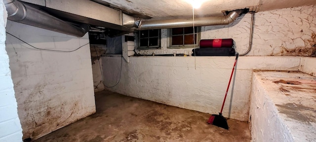 view of unfinished basement