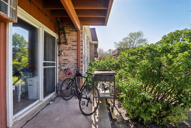 600 Mesa Dr Unit 103, Hoffman Estates, IL 60169 - view of balcony