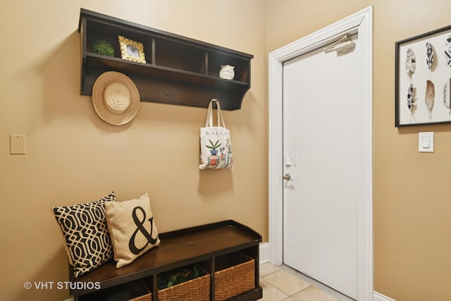 1238 N Illinois Ave, Arlington Heights, IL 60004 - mudroom with light tile patterned flooring and baseboards