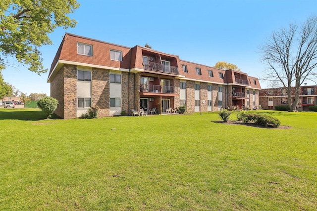 615 Hill Dr Unit 303, Hoffman Estates, IL 60169 - view of building exterior