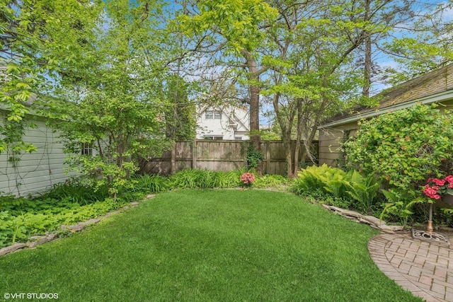283 Ridge Ave, Winnetka, IL 60093 - view of yard
