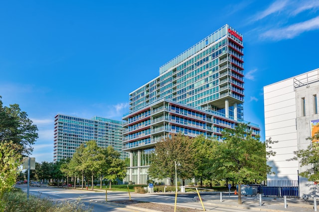 9715 Woods Dr Unit 700, Skokie, IL 60077 - view of building exterior