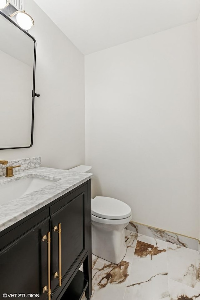 1410 N State Pkwy Unit 17B, Chicago, IL 60610 - half bath with marble finish flooring and vanity