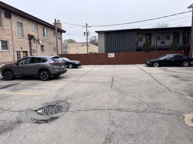 660 Washington Blvd Unit 5, Oak Park, IL 60302 - view of uncovered parking lot