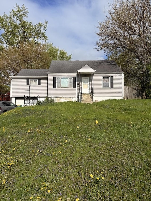 1004 Nowell Ave, Joliet, IL 60433 - view of front facade with fence and a front yard