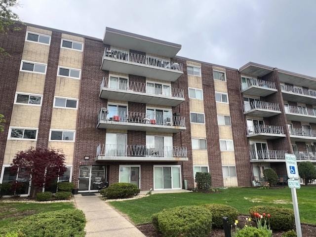 2900 Maple Ave Unit 5A, Downers Grove, IL 60515 - view of building exterior