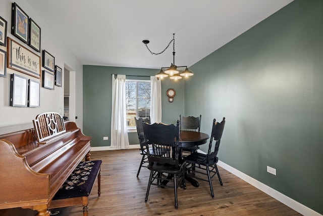 1352 Dahlgren Ln, Minooka, IL 60447 - dining room with baseboards and wood finished floors