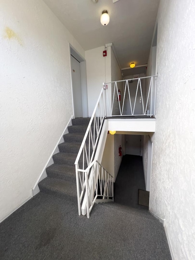 10310 Ridgeland Ave Unit 307, Chicago Ridge, IL 60415 - view of stairway