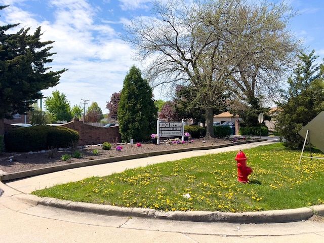 10310 Ridgeland Ave Unit 307, Chicago Ridge, IL 60415 - view of road featuring traffic signs and curbs