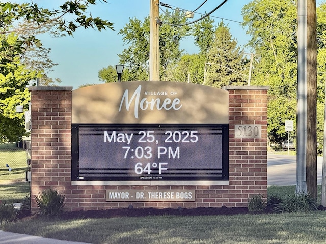5203 W Court St, Monee, IL 60449 - view of community sign