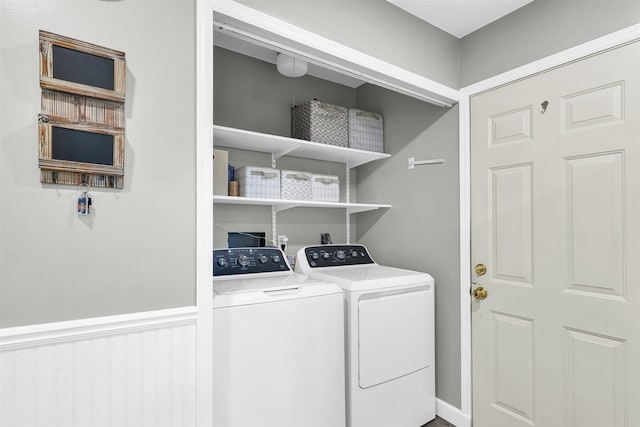 2603 Trafalgar Sq, Champaign, IL 61821 - unfurnished room featuring carpet floors, ornamental molding, and baseboards
