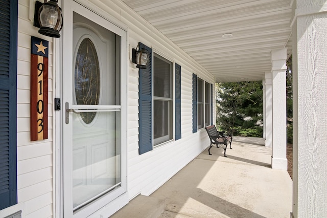 view of patio featuring covered porch