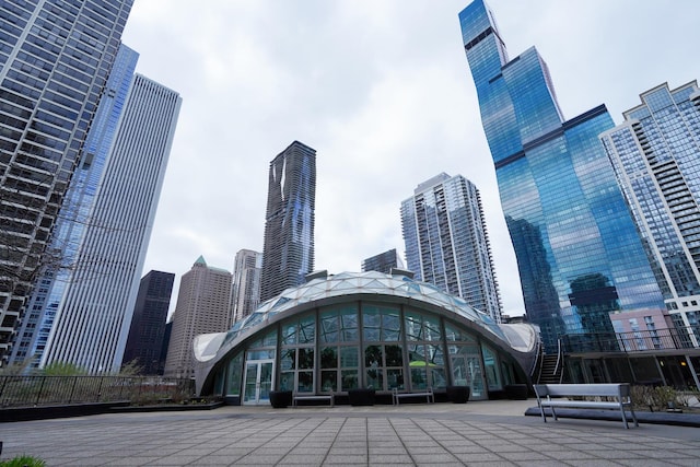 400 E Randolph St Unit 906, Chicago, IL 60601 - city view