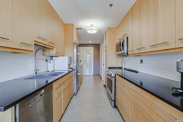 77 S Evergreen Ave Unit 1004, Arlington Heights, IL 60005 - kitchen featuring stainless steel appliances, light brown cabinetry, a sink, and modern cabinets