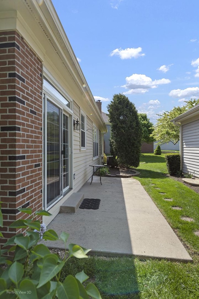 36225 N Goldspring Ct, Gurnee, IL 60031 - view of patio / terrace
