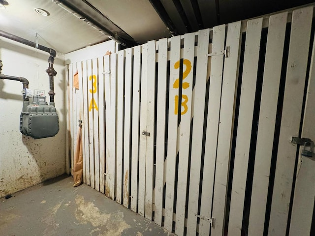 below grade area featuring a garage