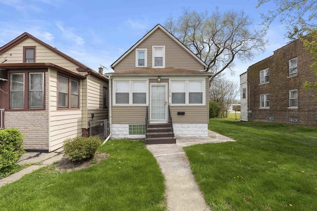 1319 Washington St, Chicago Heights, IL 60411 - bungalow with entry steps and a front lawn