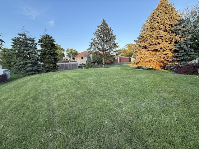 106 Kazwell St, Willow Springs, IL 60480 - view of yard