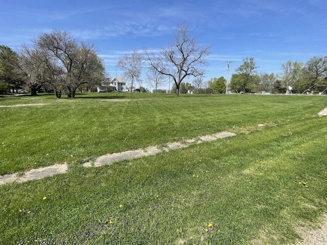 105 1st St S, Kappa, IL 61738