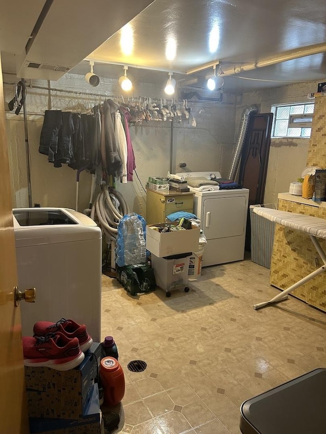 1828 N 21st Ave, Melrose Park, IL 60160 - basement featuring independent washer and dryer and tile patterned floors