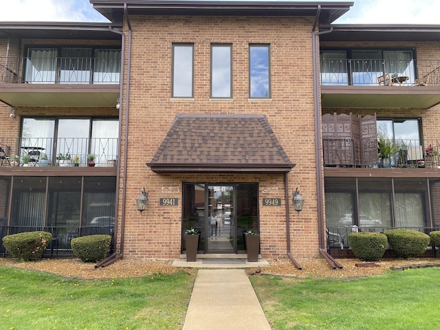 view of building exterior