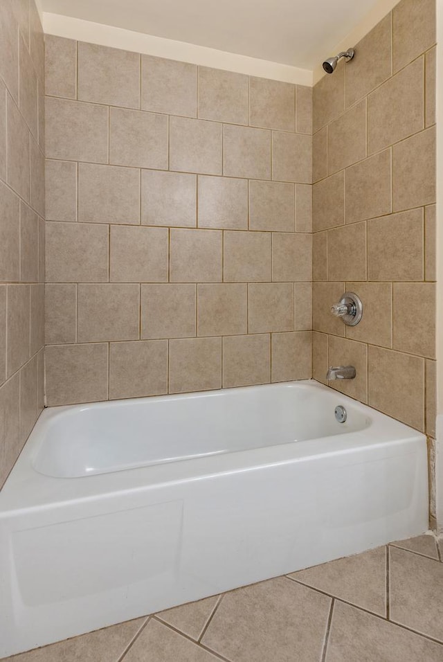 907 Banbury Ct, Schaumburg, IL 60194 - full bathroom with  shower combination and tile patterned floors