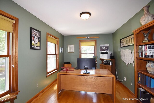 5N850 Ravine Dr, Saint Charles, IL 60175 - office with wood finished floors and baseboards