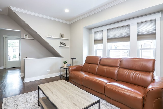living room featuring crown molding, baseboards, dark wood-style flooring, and recessed lighting