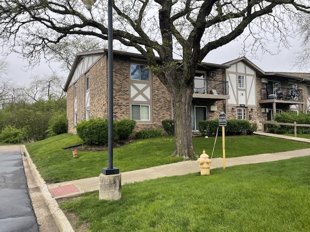 exterior space featuring a yard