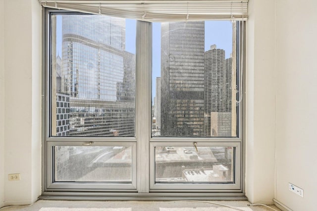 room details featuring a city view