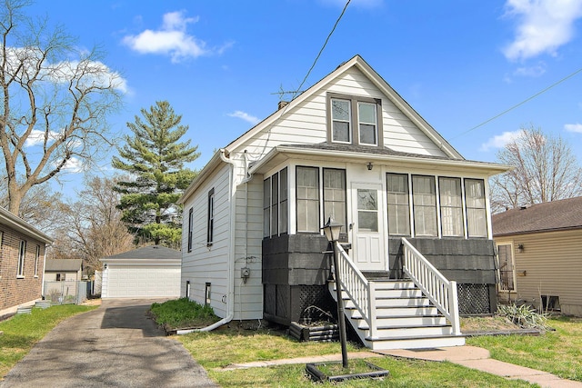 14835 Kildare Ave, Midlothian, IL 60445 - bungalow-style house featuring an outbuilding and a garage