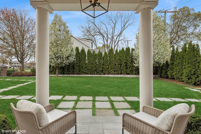 847 N Mckinley Rd, Lake Forest, IL 60045 - view of patio