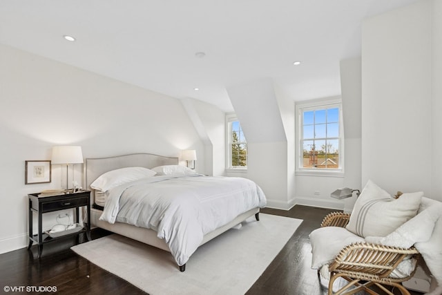 847 N Mckinley Rd, Lake Forest, IL 60045 - bedroom featuring baseboards, wood finished floors, recessed lighting, and lofted ceiling