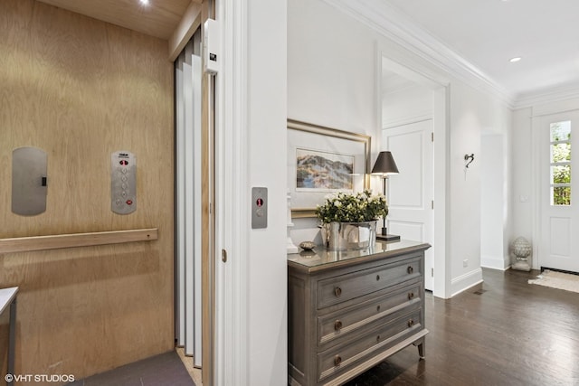 847 N Mckinley Rd, Lake Forest, IL 60045 - corridor featuring elevator, baseboards, dark wood-style floors, ornamental molding, and recessed lighting