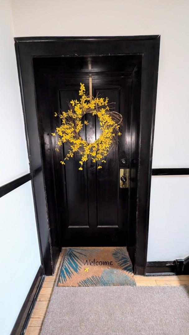 view of exterior entry