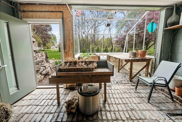 221 Parkview Dr, Bloomington, IL 61701 - view of sunroom / solarium