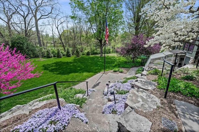 221 Parkview Dr, Bloomington, IL 61701 - view of grassy yard