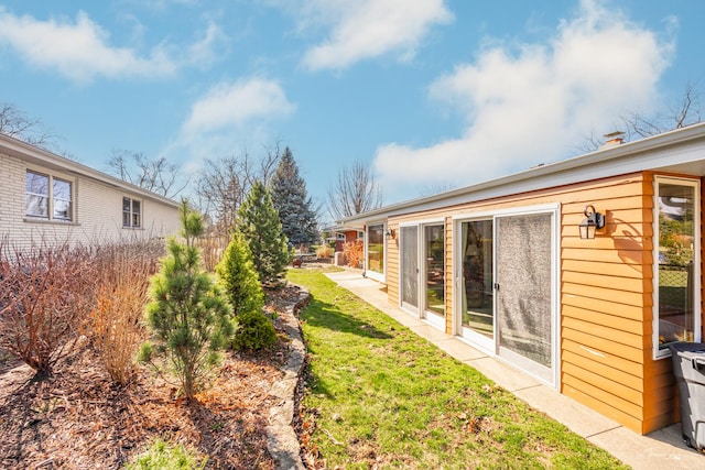 3012 38th St, Oak Brook, IL 60523 - view of yard