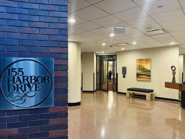 building lobby featuring recessed lighting