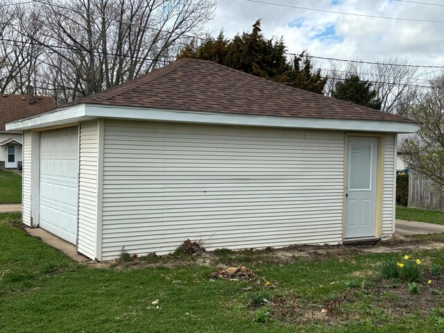 257 S Alma Ave, Kankakee, IL 60901 - view of detached garage
