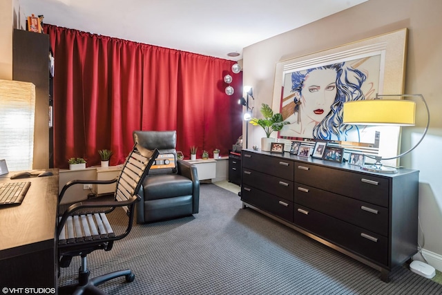 living area featuring carpet floors